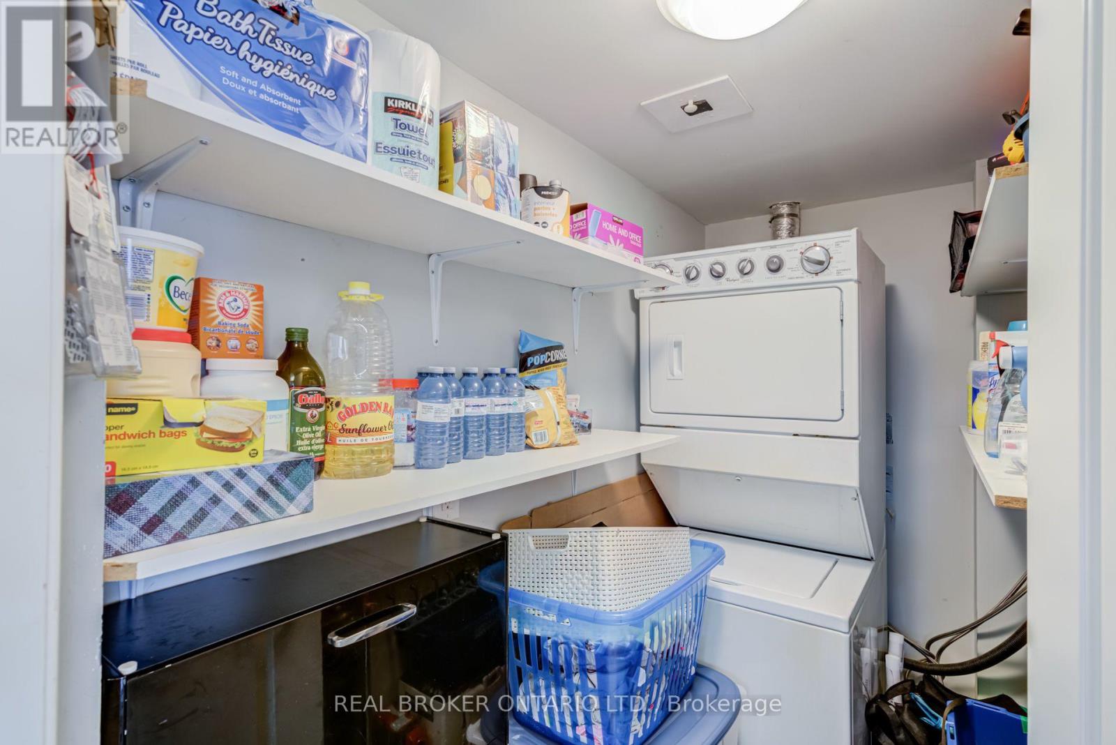 105 - 1045 Nadalin Heights Property Photo 20