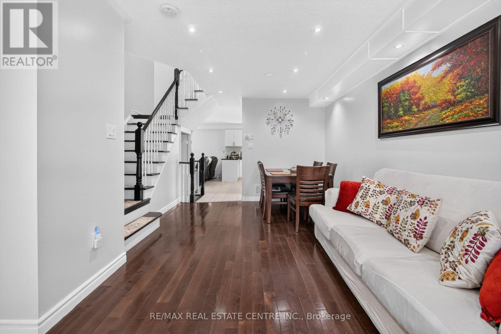 8 Flatlands Way Property Photo 5