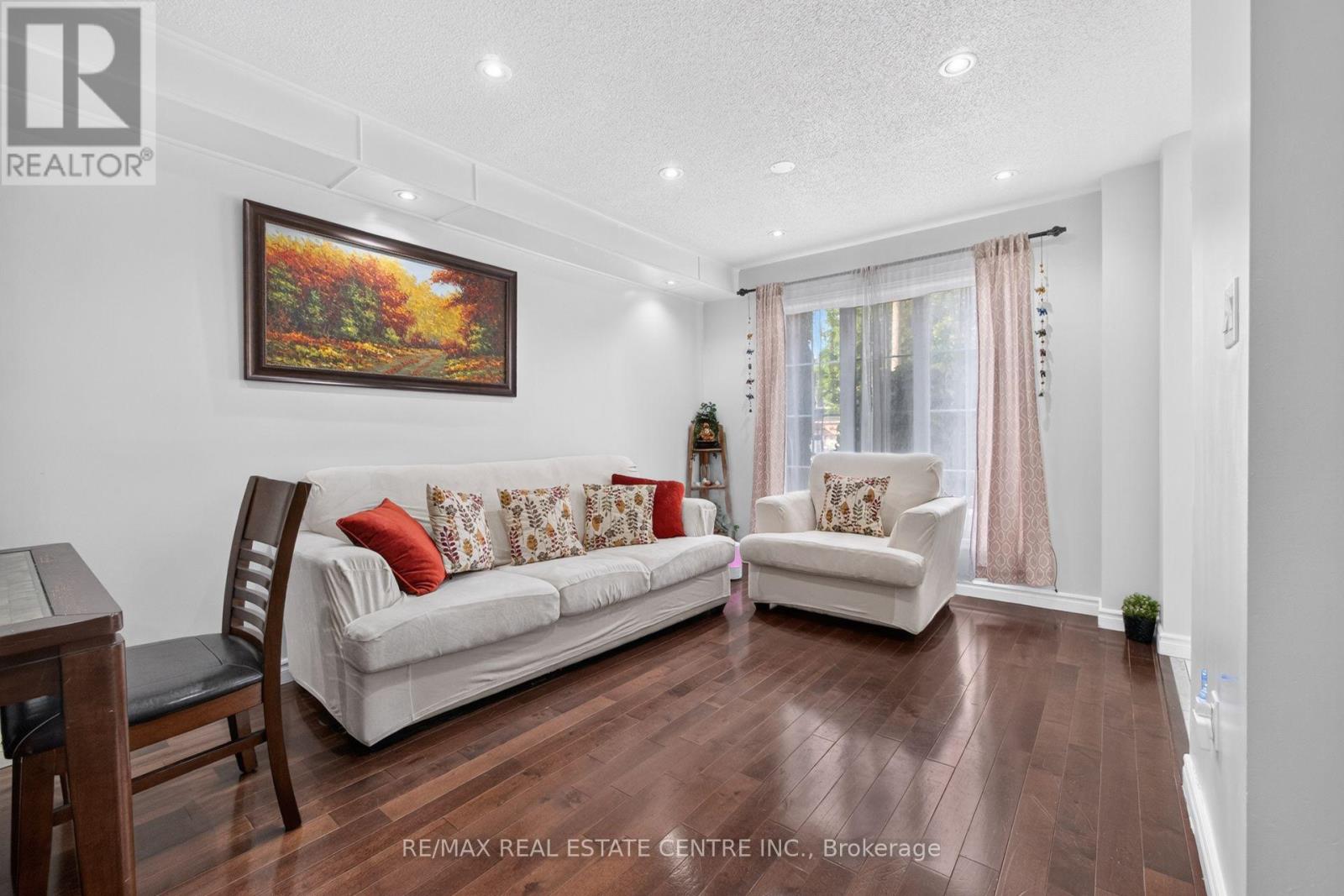 8 Flatlands Way Property Photo 6