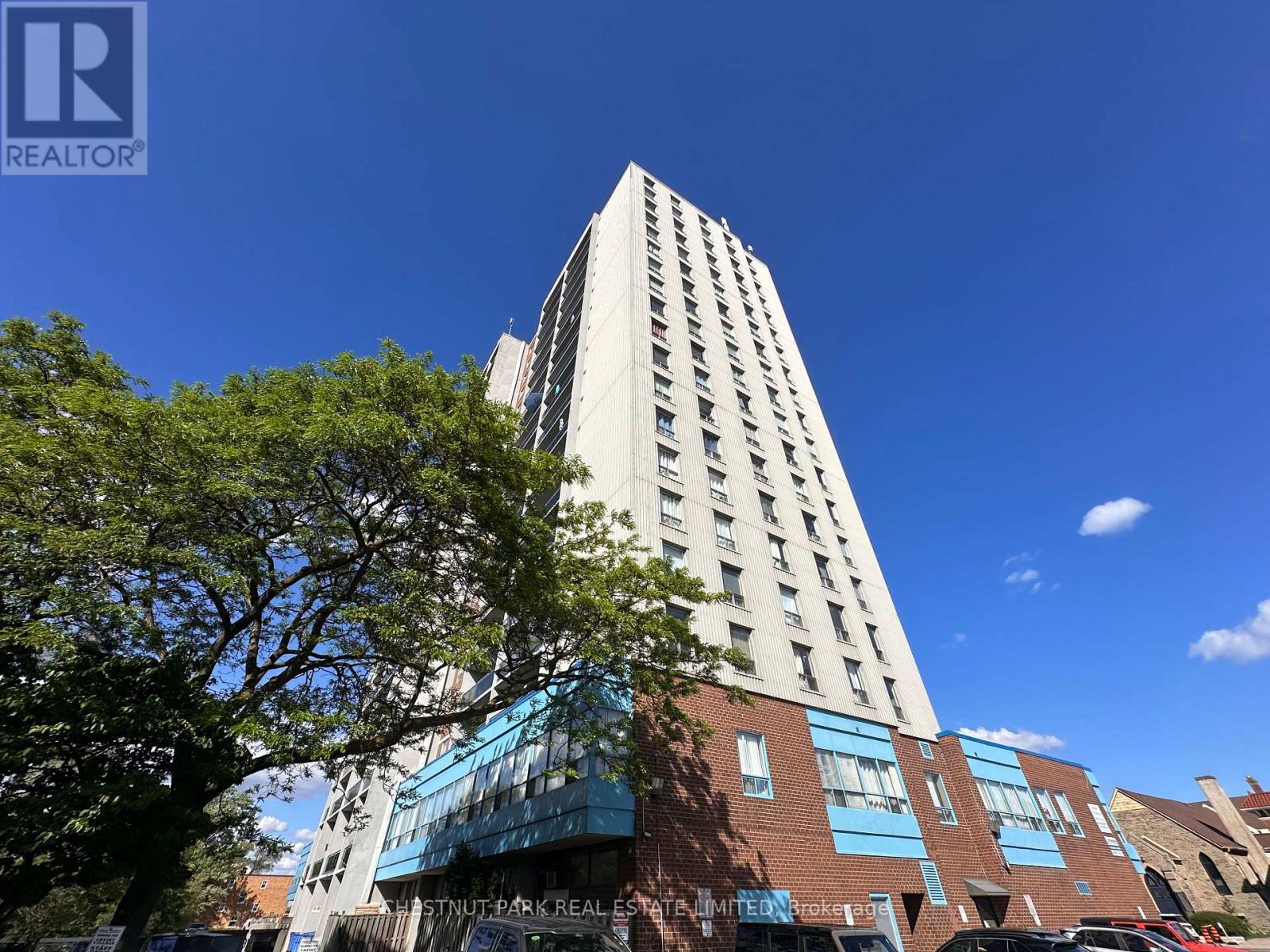 1412 - 150 Lakeshore Road W Property Photo 1