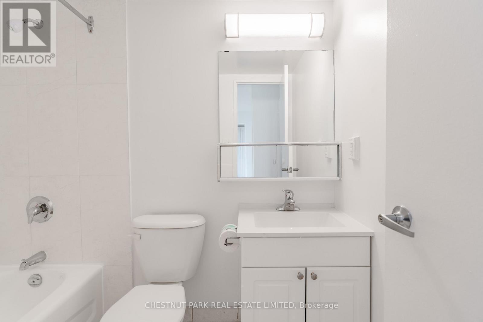 1412 - 150 Lakeshore Road W Property Photo 21