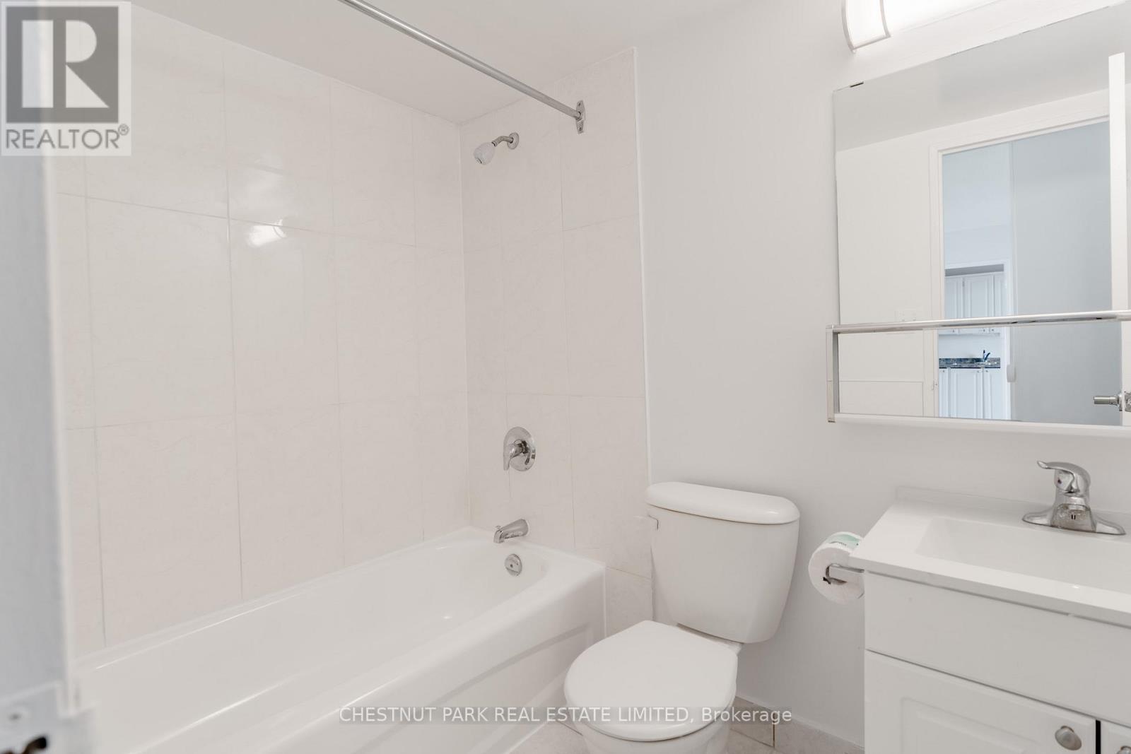 1412 - 150 Lakeshore Road W Property Photo 22
