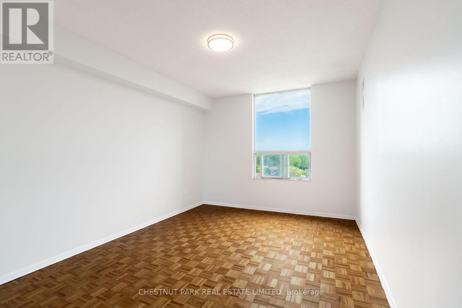 1412 - 150 Lakeshore Road W Property Photo 26