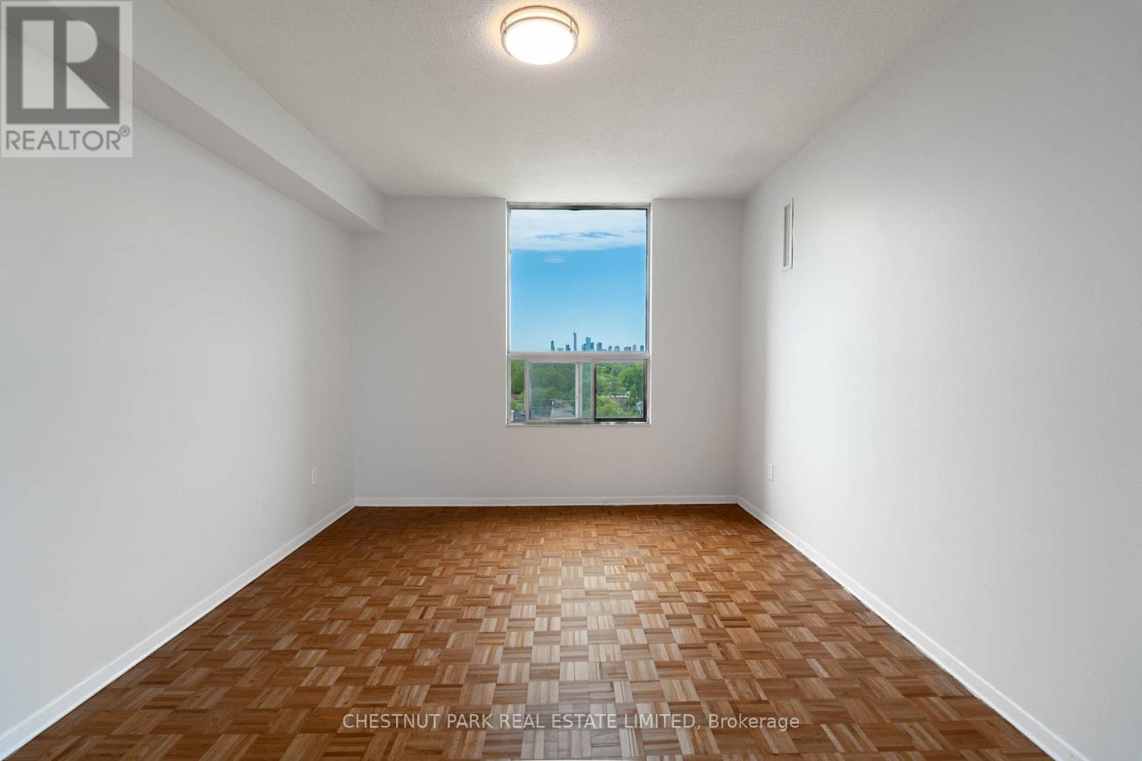 1412 - 150 Lakeshore Road W Property Photo 27