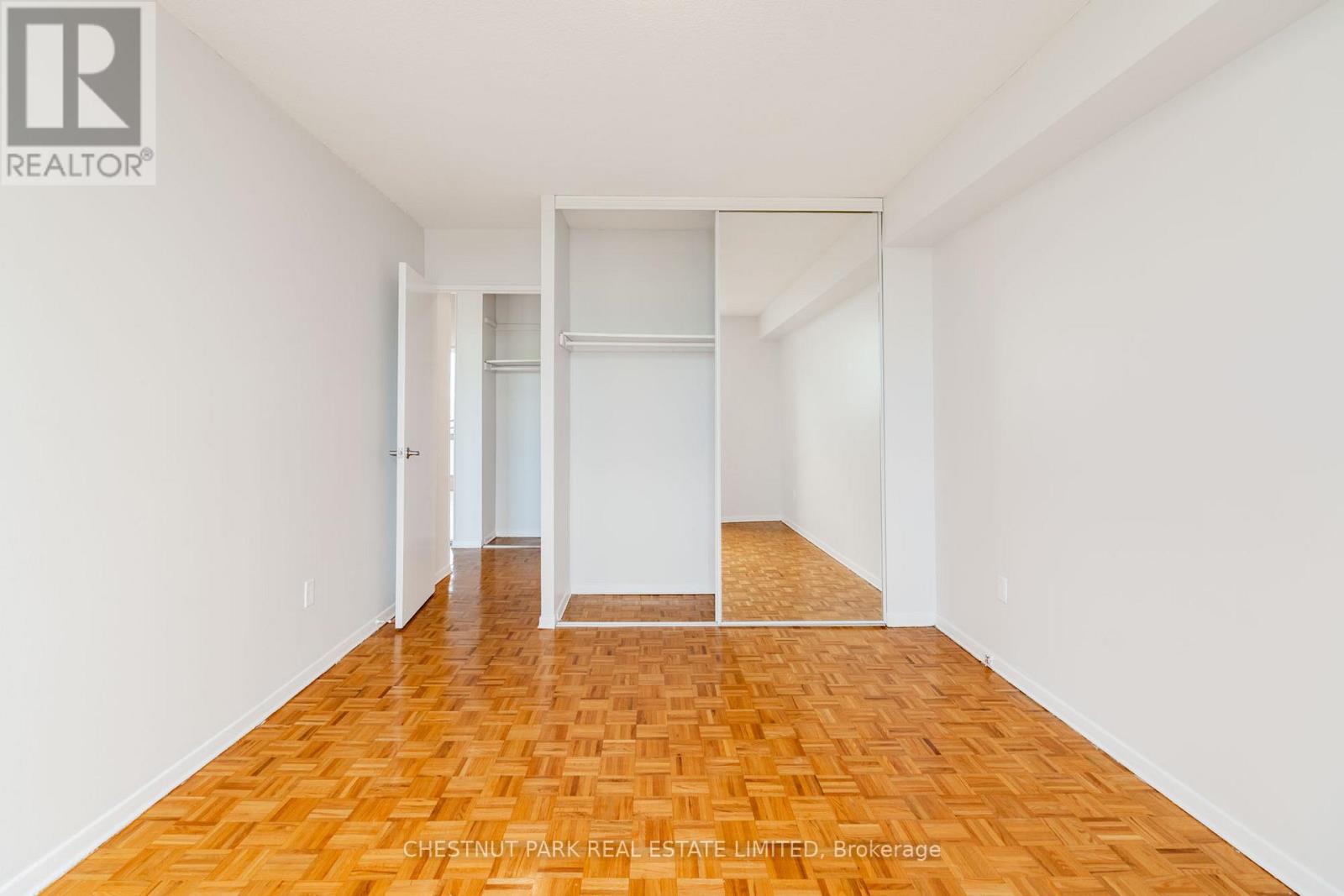 1412 - 150 Lakeshore Road W Property Photo 28