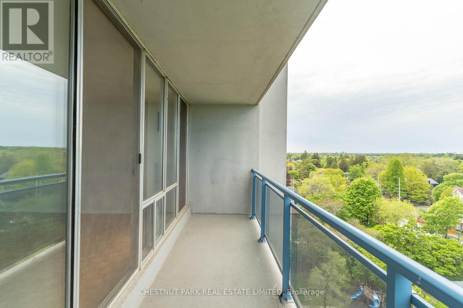 1412 - 150 Lakeshore Road W Property Photo 32