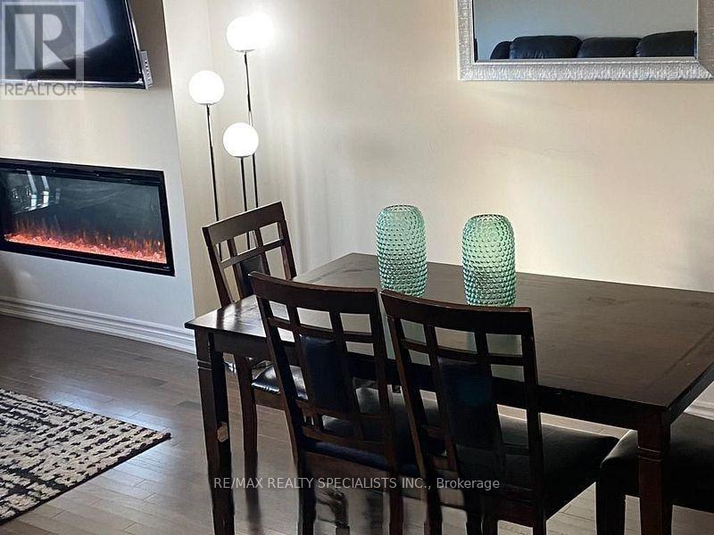 80 Donald Ficht Crescent Property Photo 17