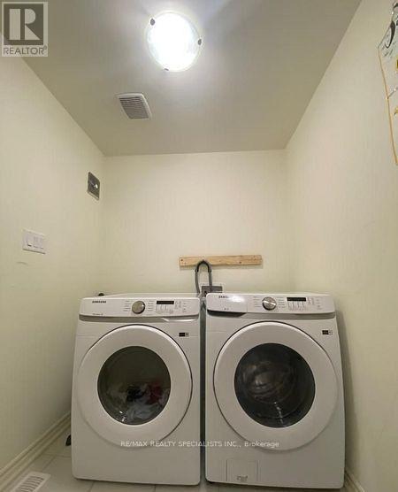 80 Donald Ficht Crescent Property Photo 26