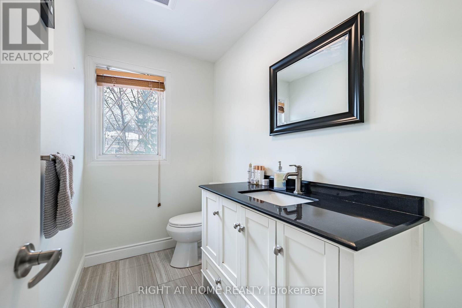 2123 Gordon Drive Property Photo 27