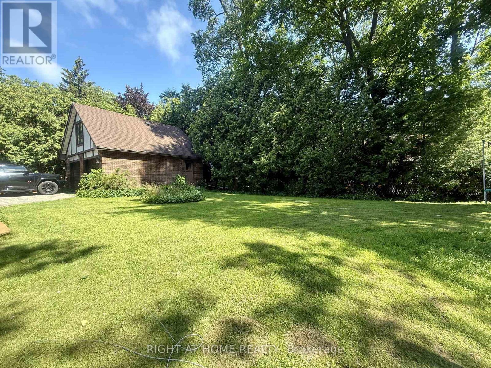 2123 Gordon Drive Property Photo 37