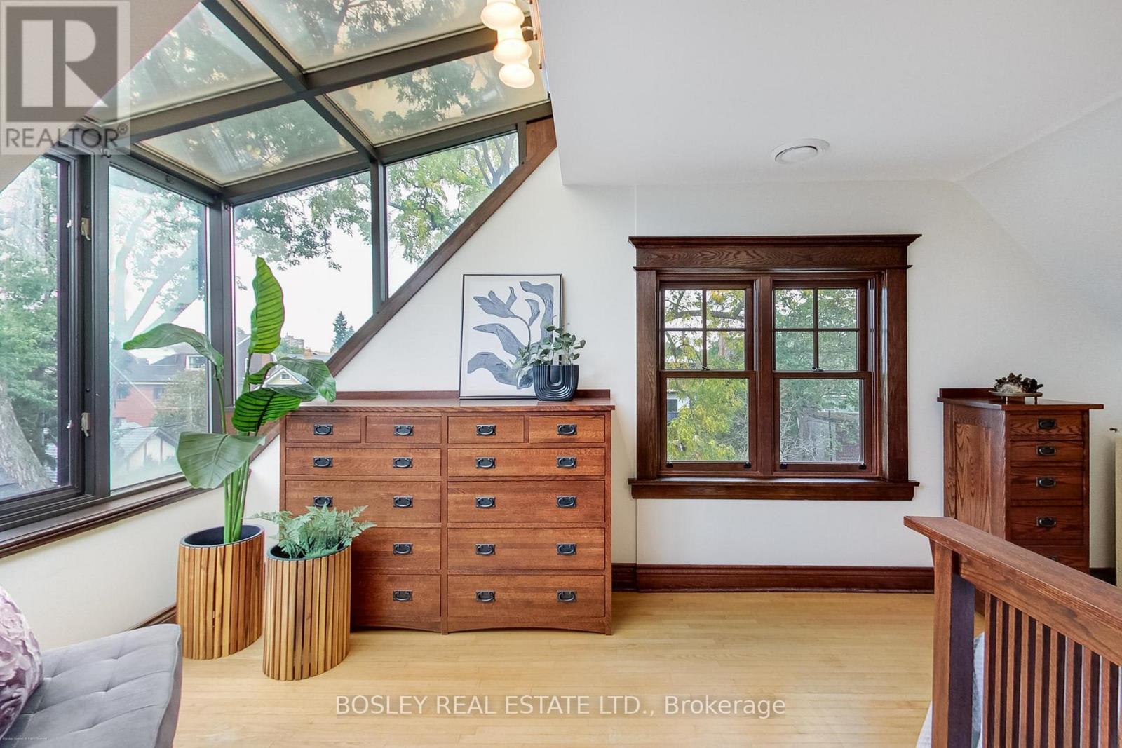 161 Westminster Avenue Property Photo 19