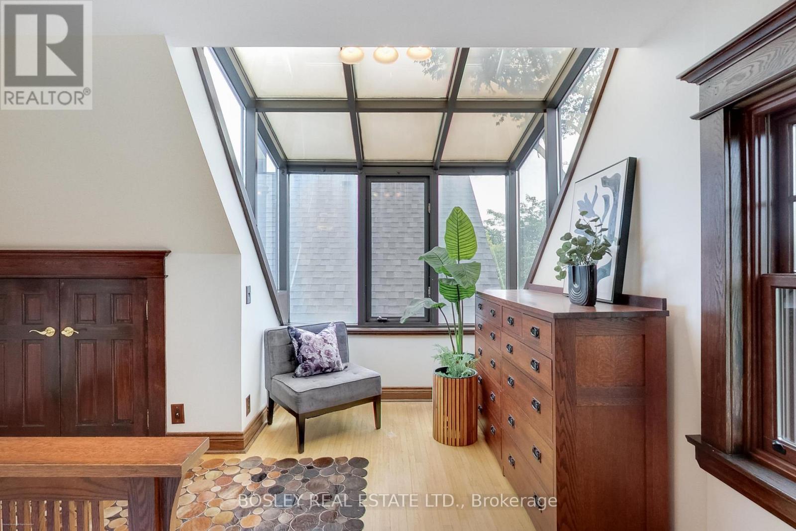 161 Westminster Avenue Property Photo 20