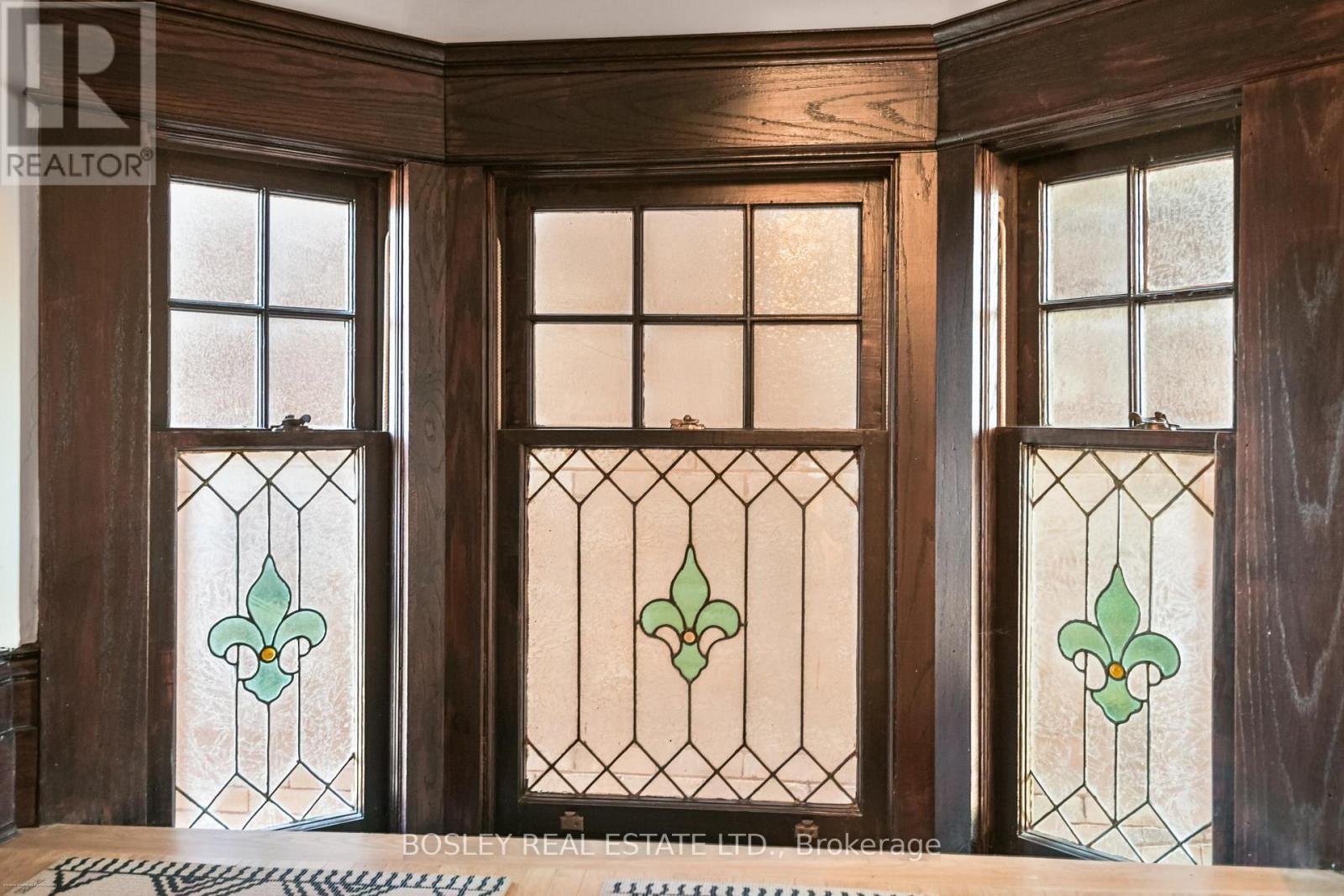 161 Westminster Avenue Property Photo 23