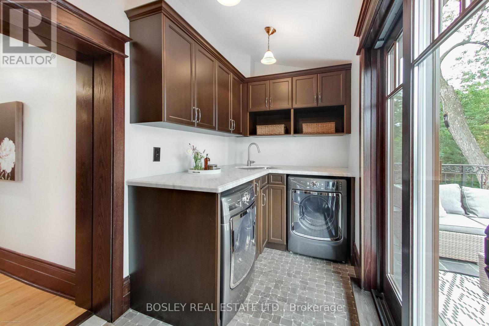 161 Westminster Avenue Property Photo 31