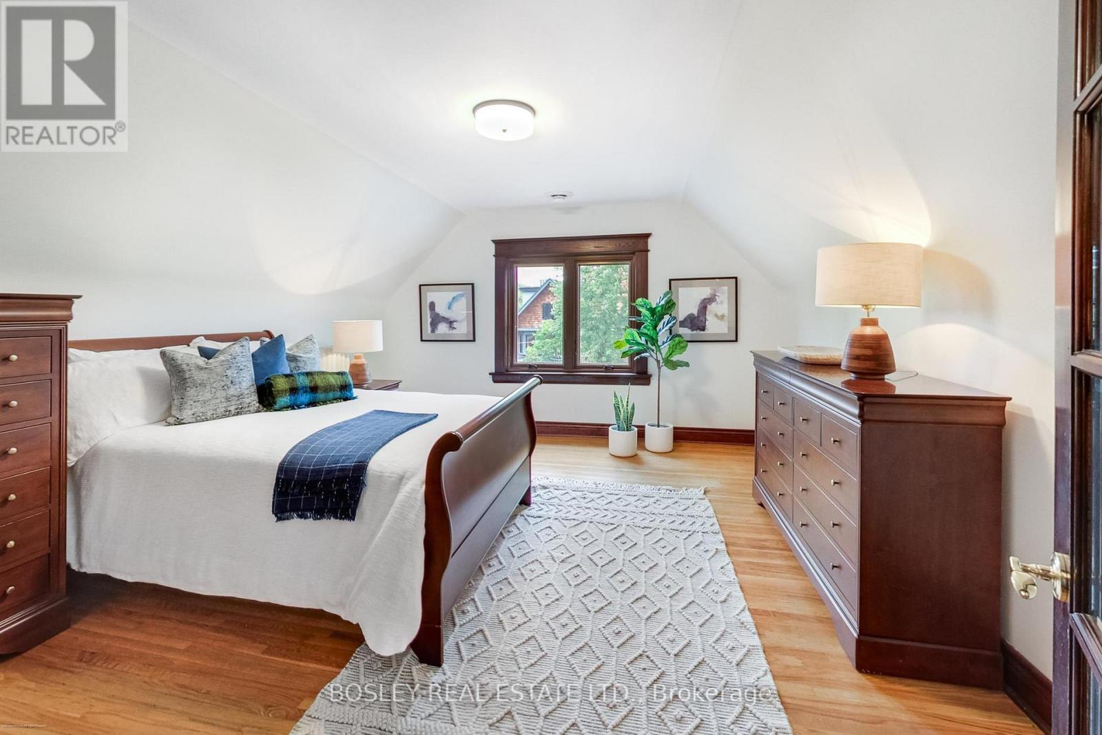 161 Westminster Avenue Property Photo 39