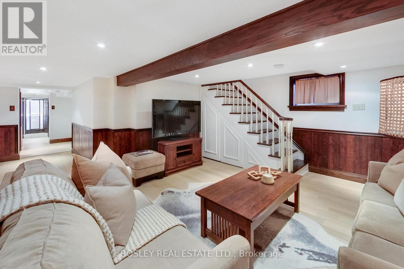 161 Westminster Avenue Property Photo 41