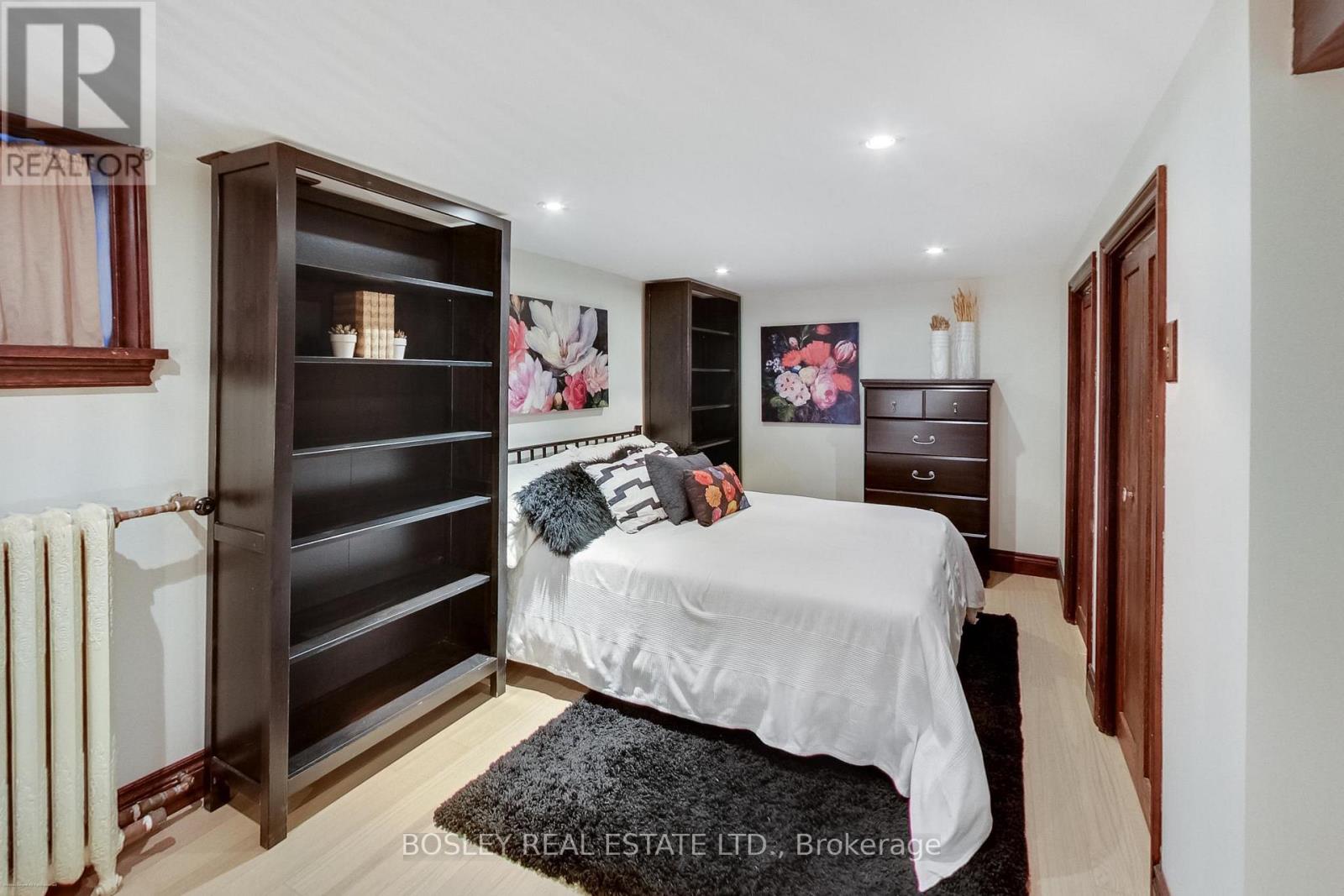 161 Westminster Avenue Property Photo 46