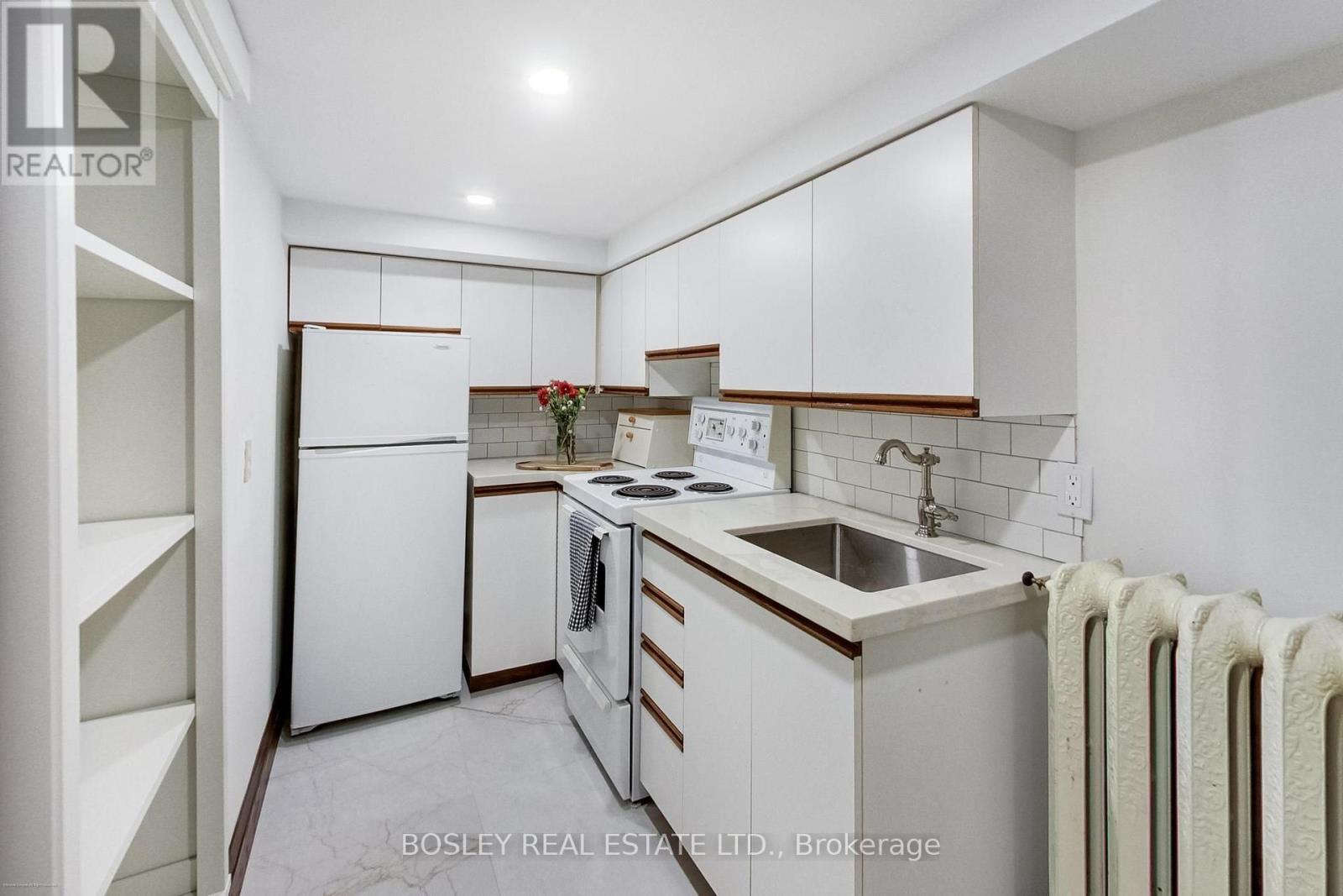 161 Westminster Avenue Property Photo 48