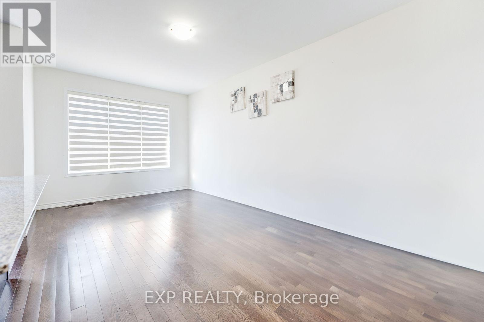 34 Circus Crescent Property Photo 8