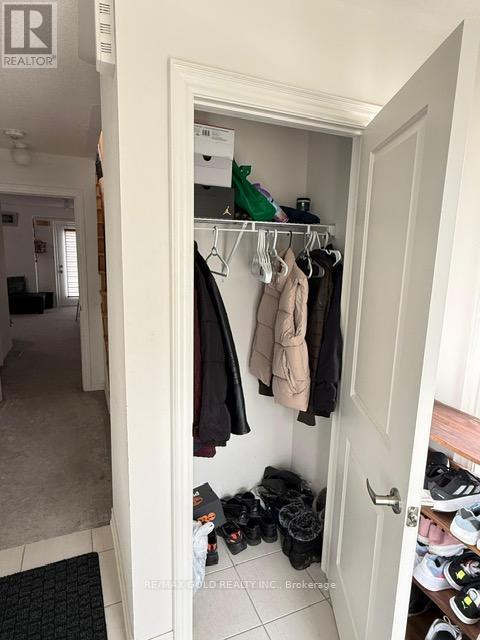 43 Queenpost Drive Property Photo 8