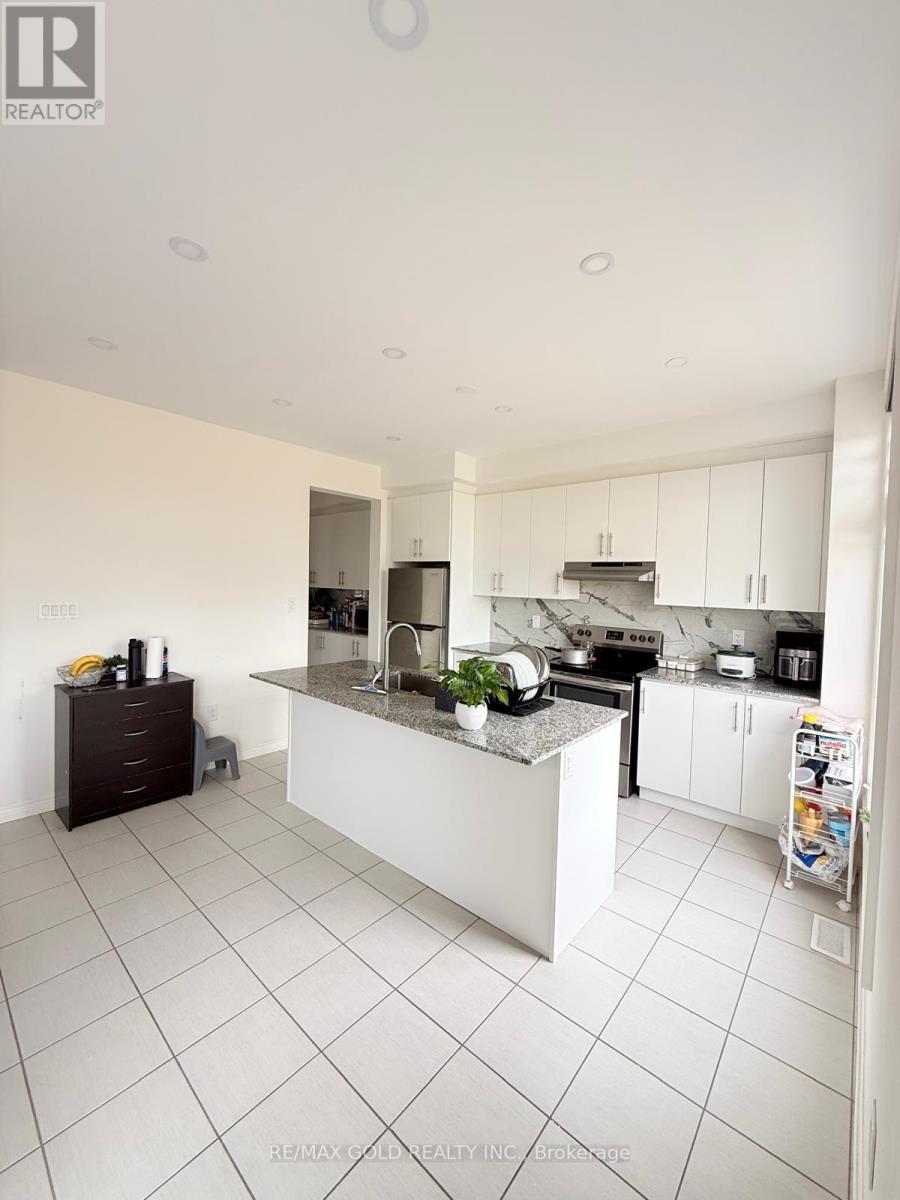 43 Queenpost Drive Property Photo 36