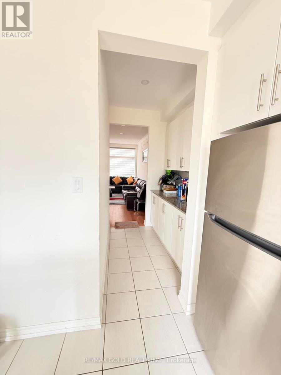 43 Queenpost Drive Property Photo 37