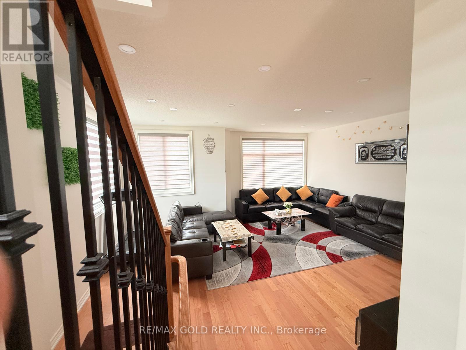 43 Queenpost Drive Property Photo 39