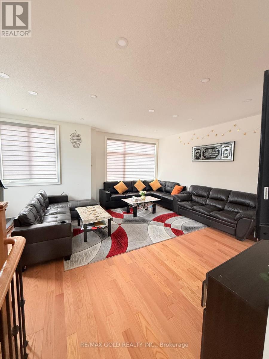 43 Queenpost Drive Property Photo 40