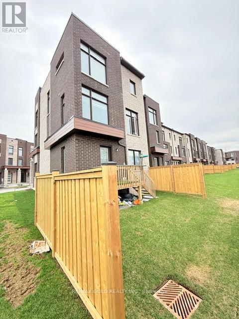 43 Queenpost Drive Property Photo 48