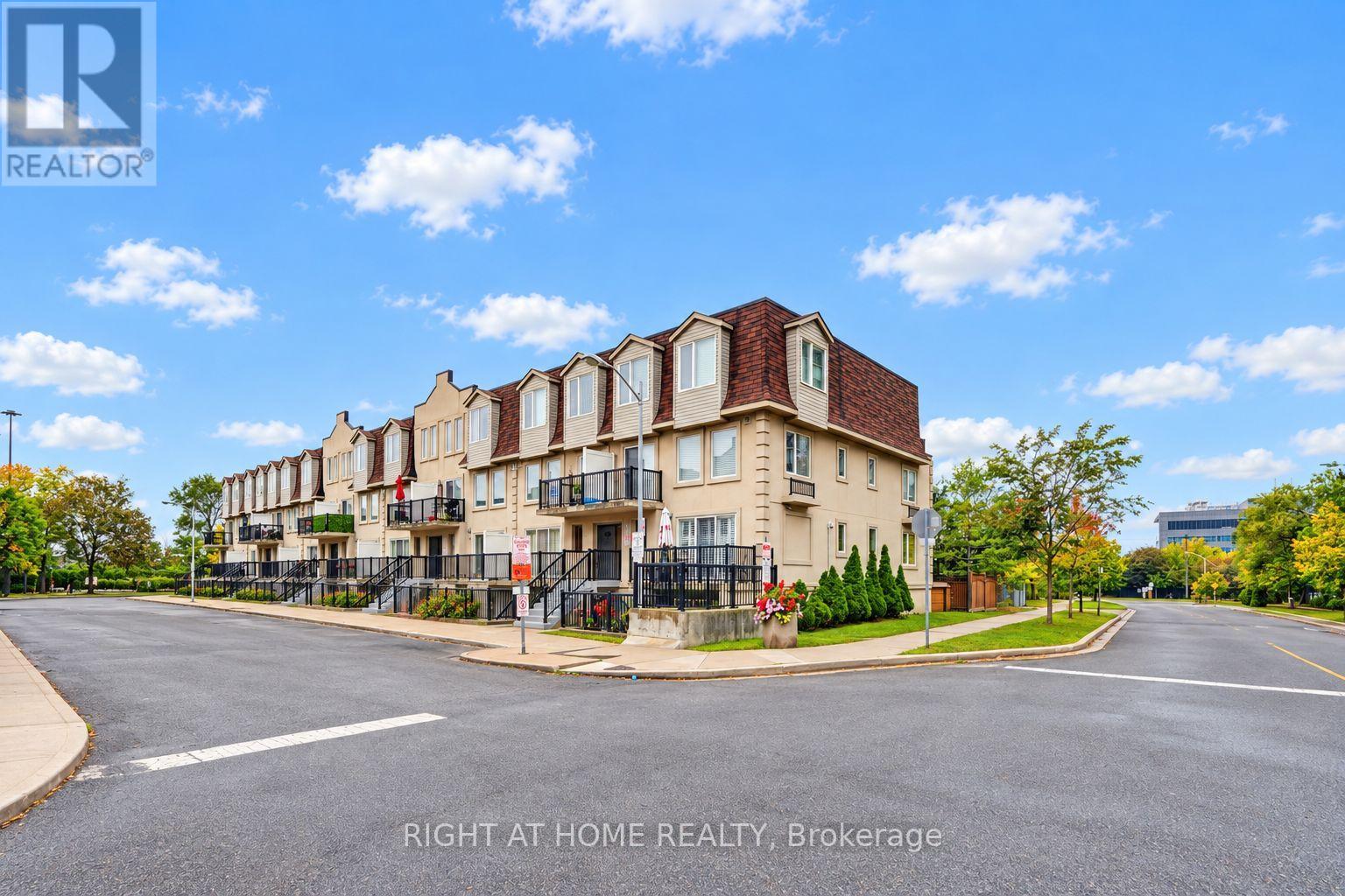 2095 - 55 George Appleton Way Property Photo 1