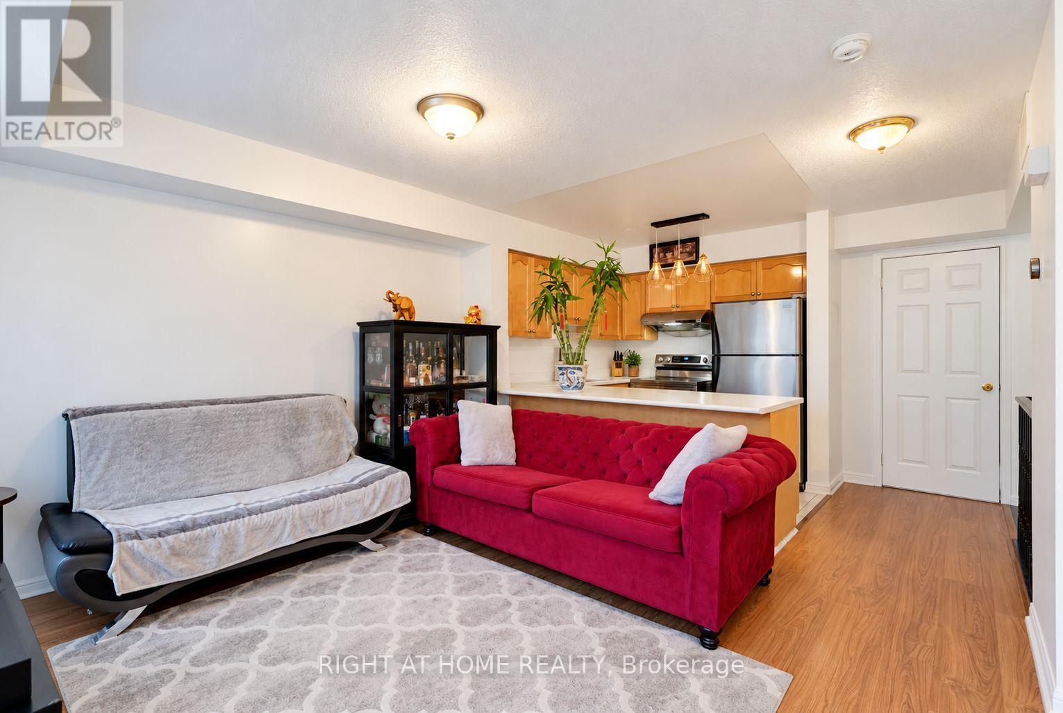 2095 - 55 George Appleton Way Property Photo 7