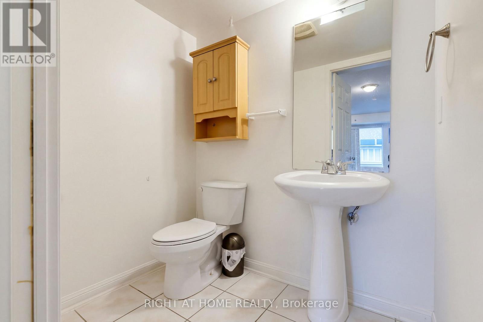 2095 - 55 George Appleton Way Property Photo 12