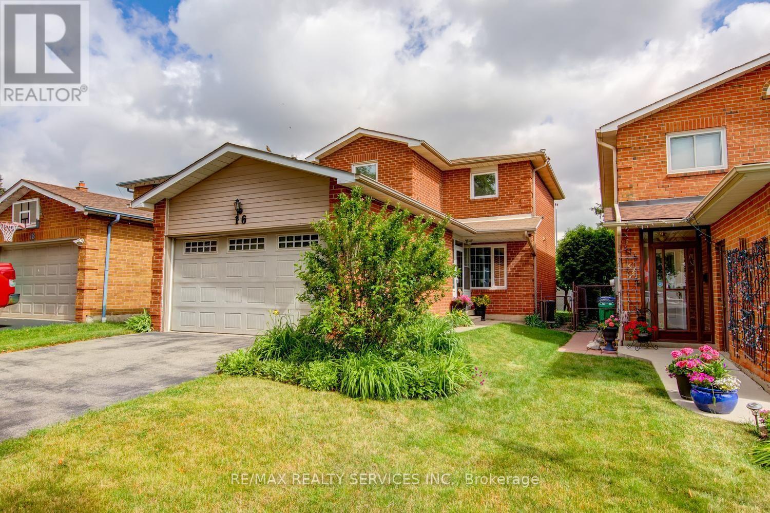 16 Cavalier Court Property Photo 2
