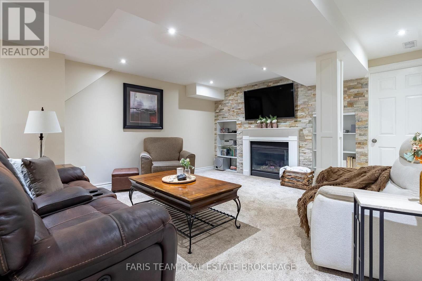 57 Spotted Owl Crescent Property Photo 24