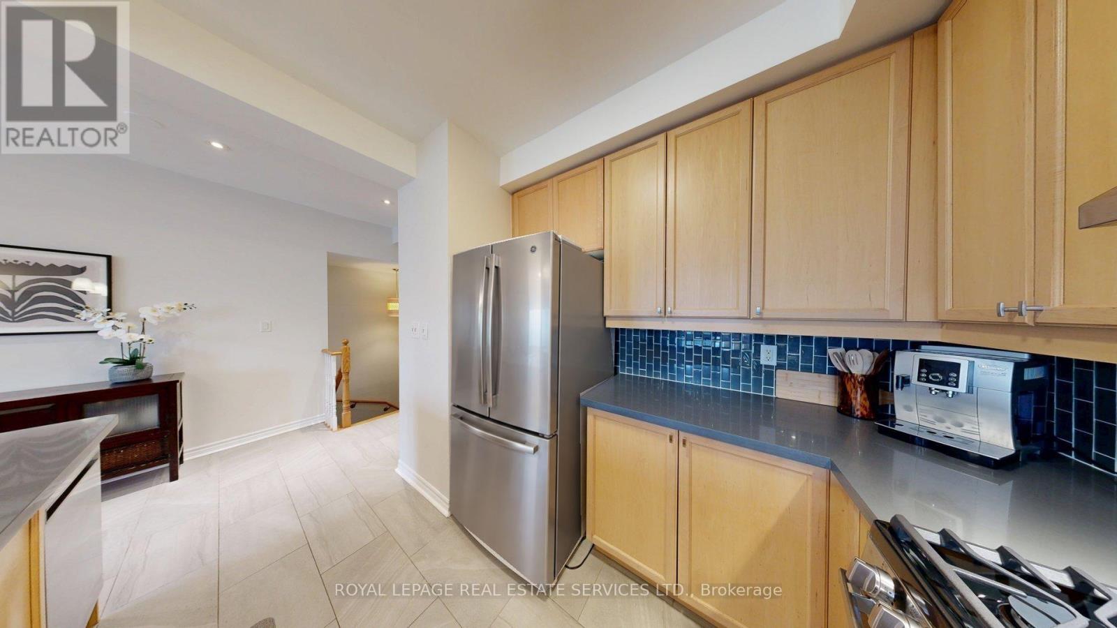 #3 - 85 Albani Street Property Photo 5