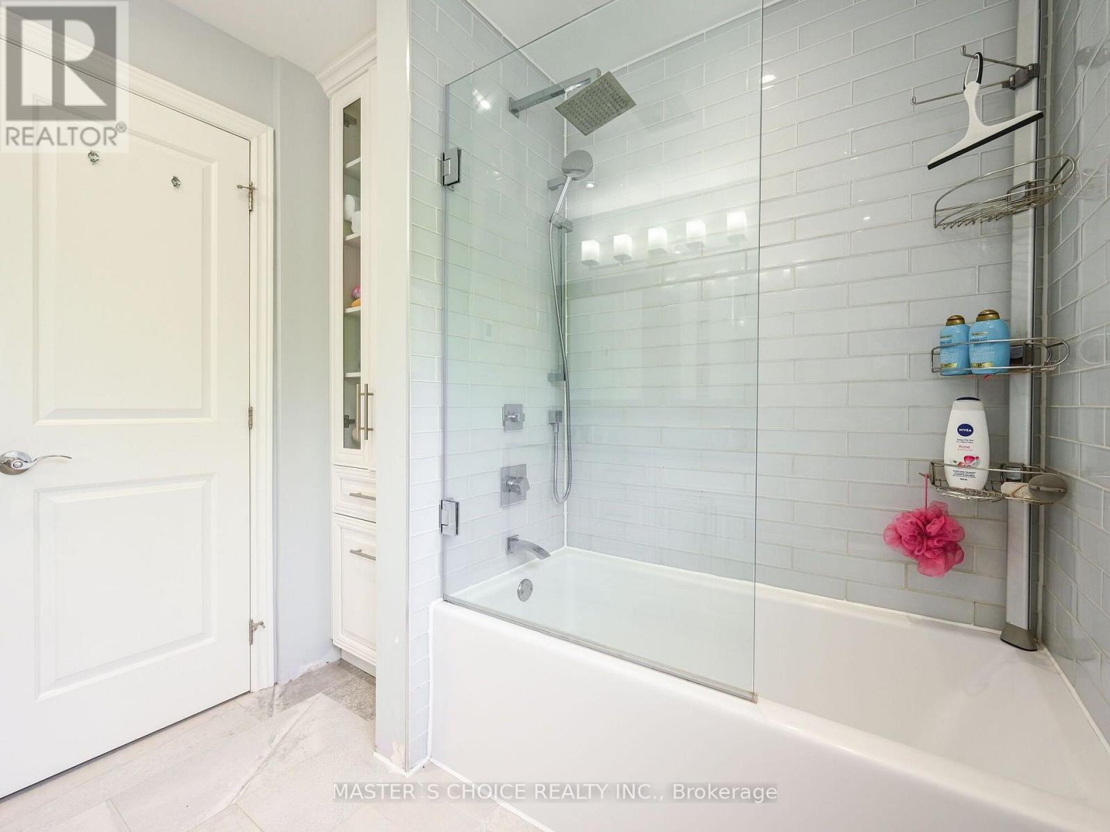 36 Sprucedale Court Property Photo 19