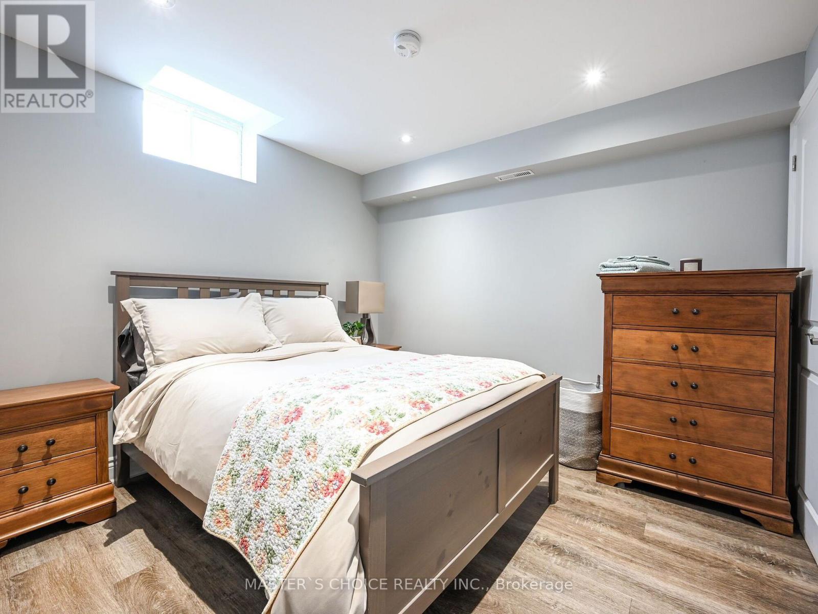 36 Sprucedale Court Property Photo 22