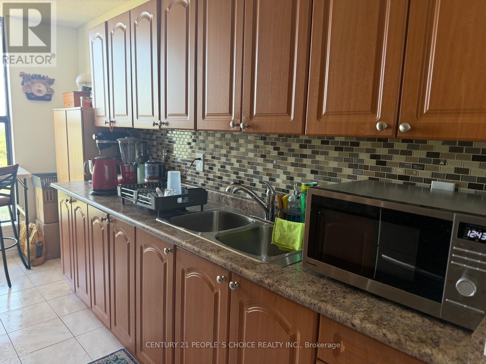 1205 - 17 Knightsbridge Road Property Photo 16