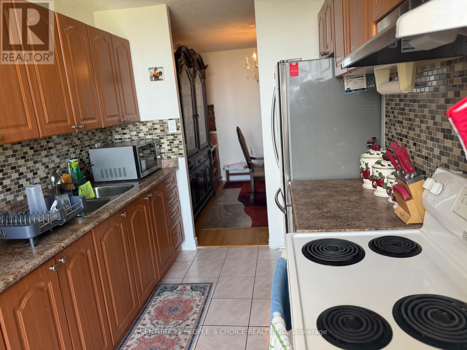 1205 - 17 Knightsbridge Road Property Photo 17