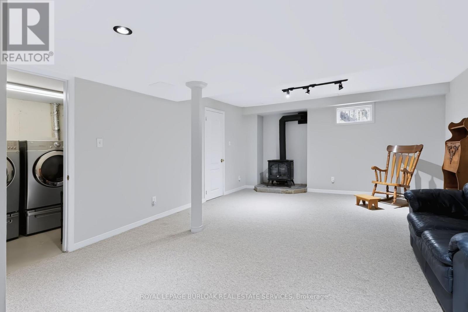 11 - 5151 Upper Middle Road Property Photo 27