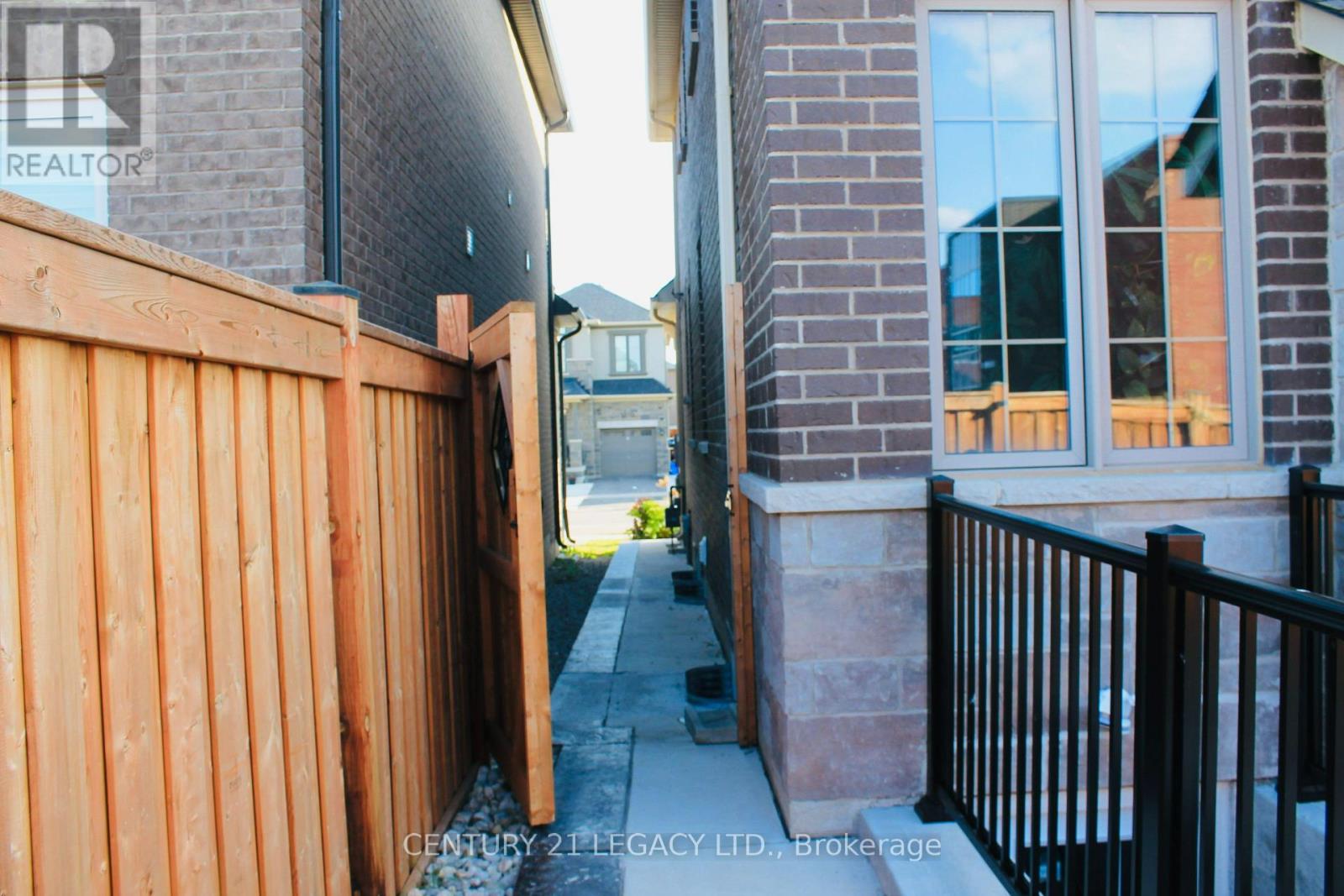 1267 Kovachik Boulevard Property Photo 2