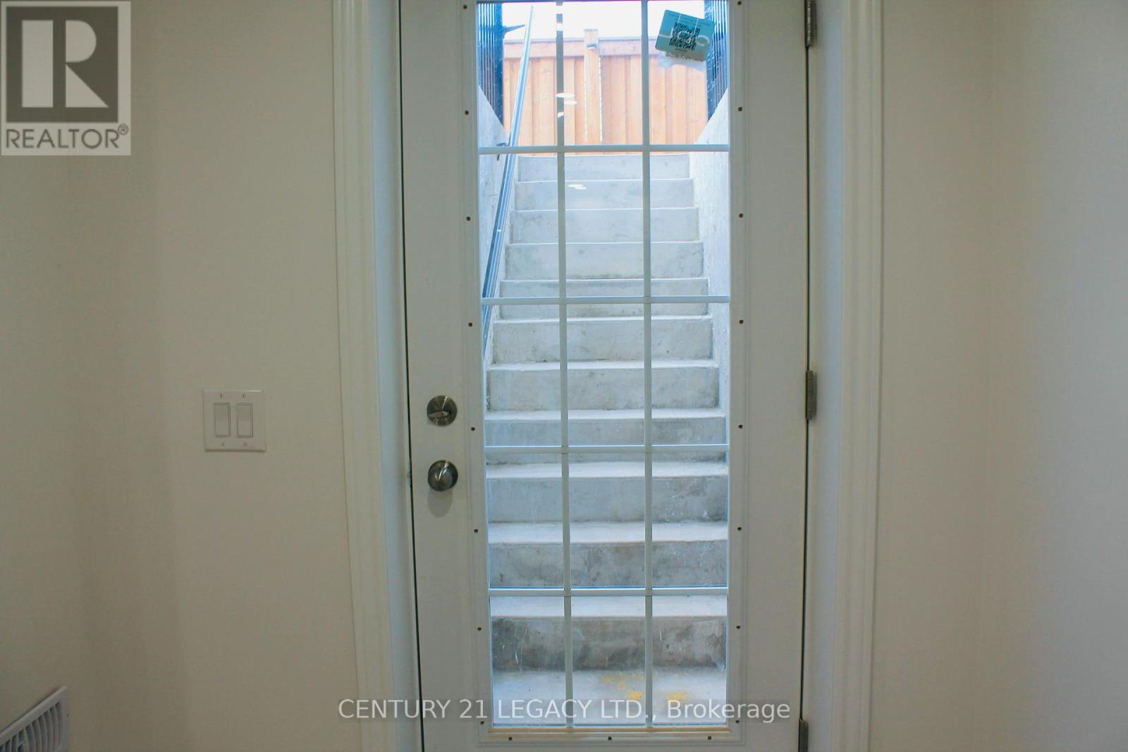 1267 Kovachik Boulevard Property Photo 4