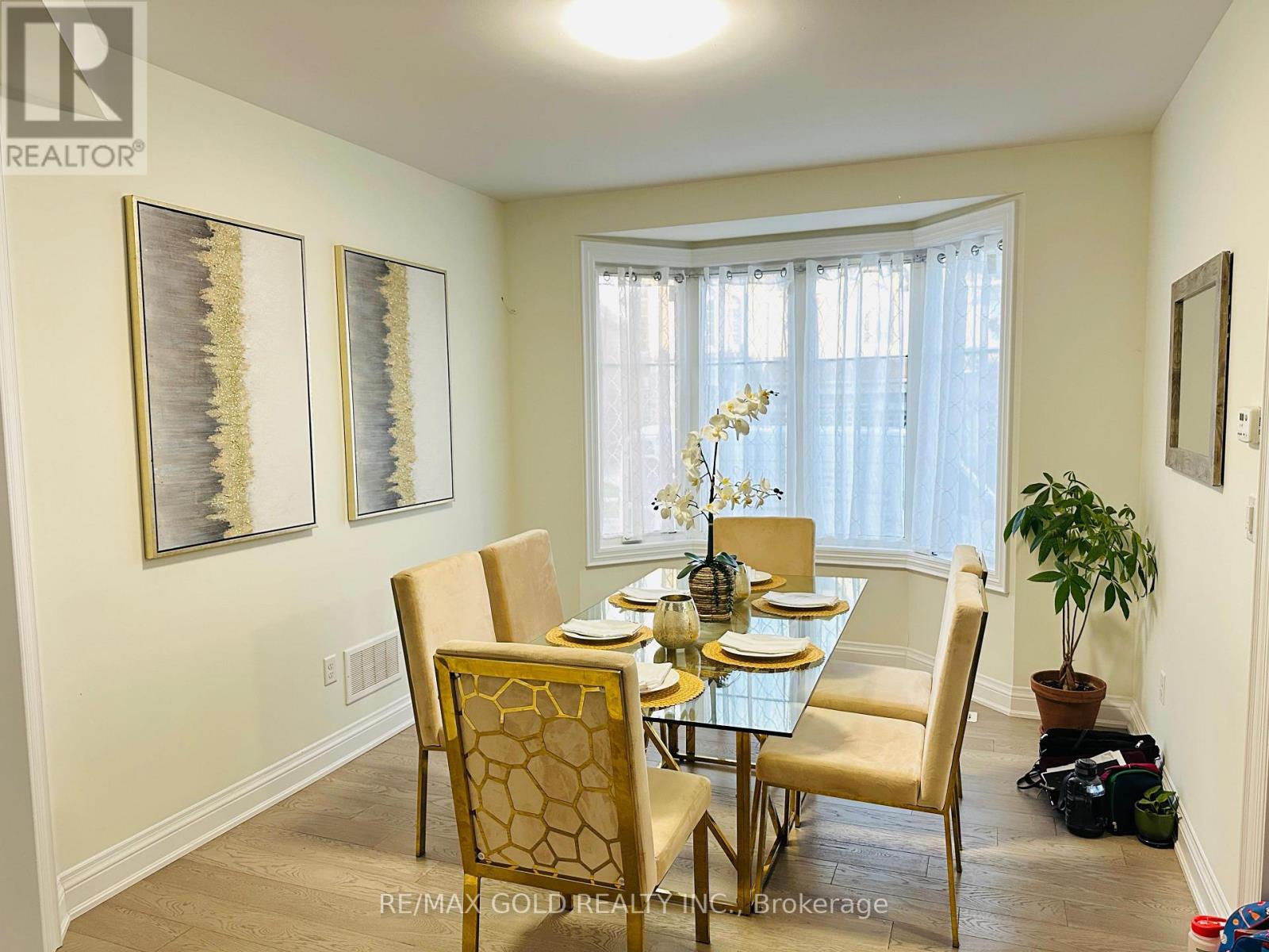 15 Farringdon Crescent Property Photo 41