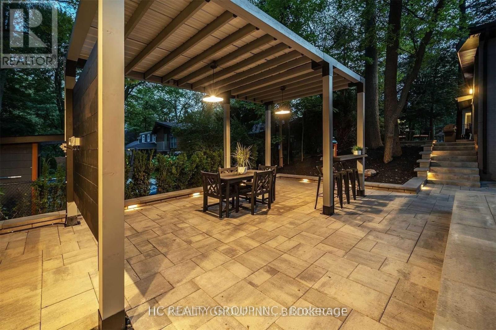 1513 Merrow Road Property Photo 8