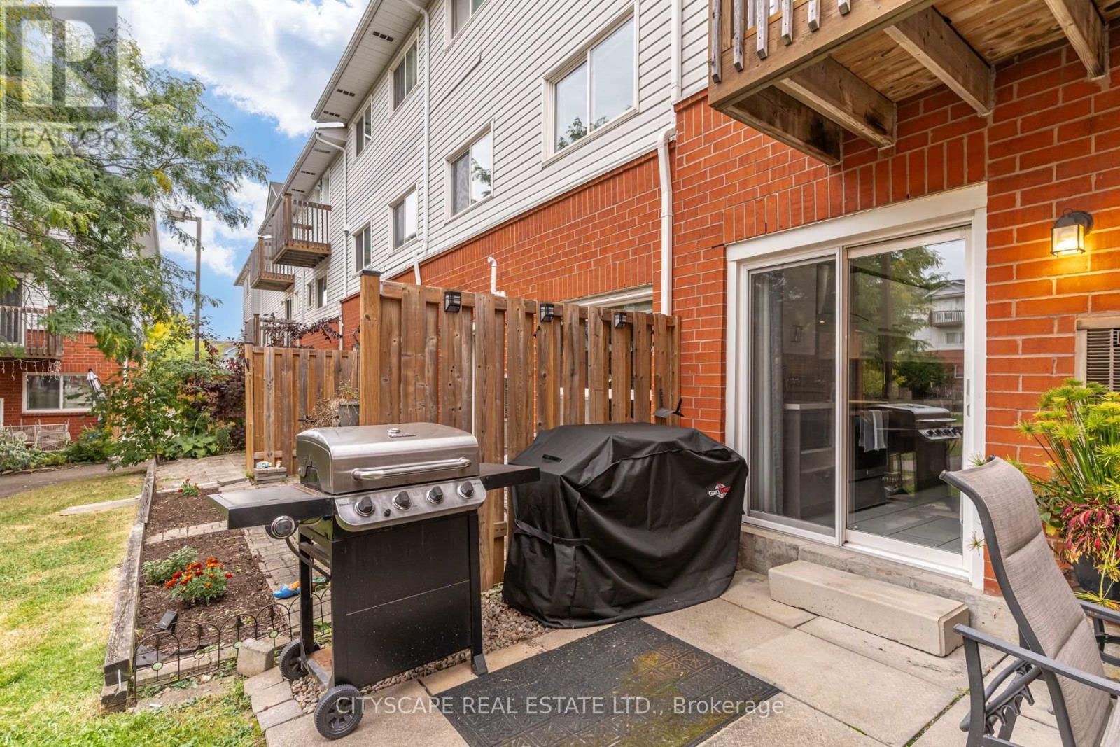 69 - 45 Wylie Circle Property Photo 32