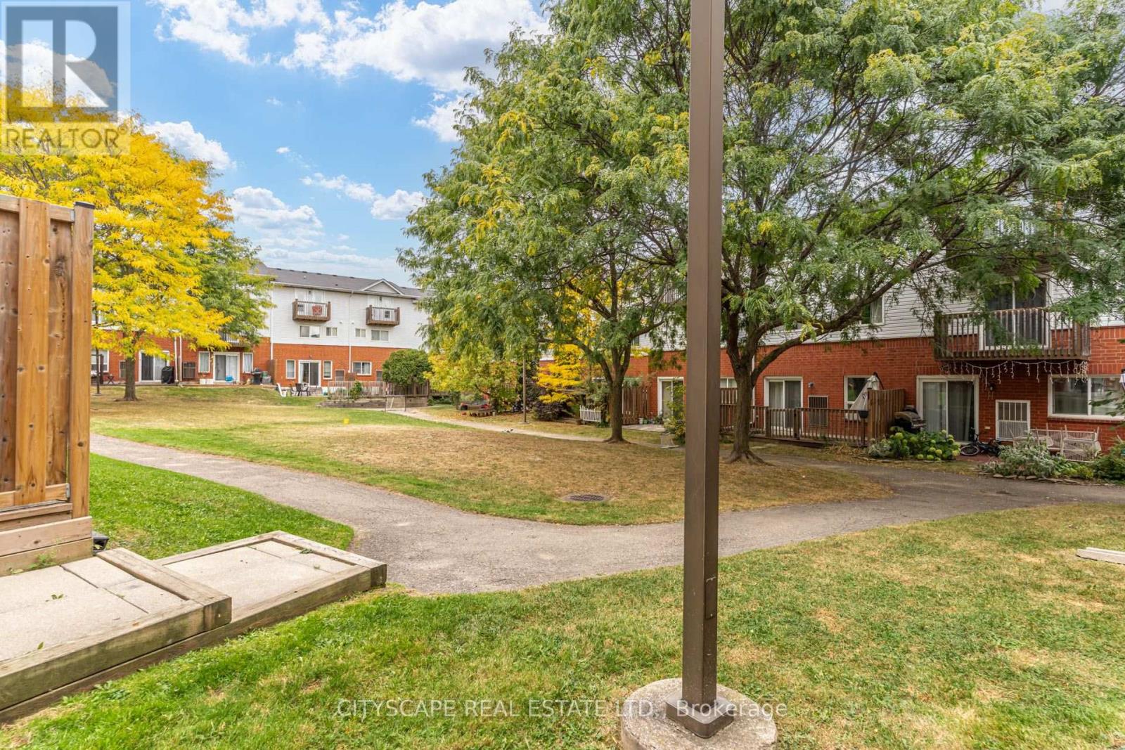 69 - 45 Wylie Circle Property Photo 33