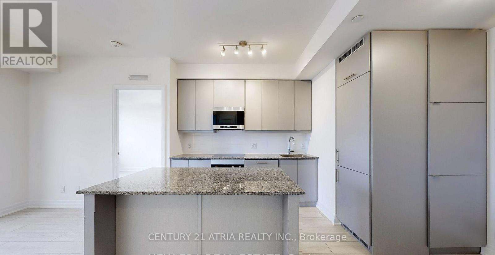 2811 - 30 Elm Drive W Property Photo 4
