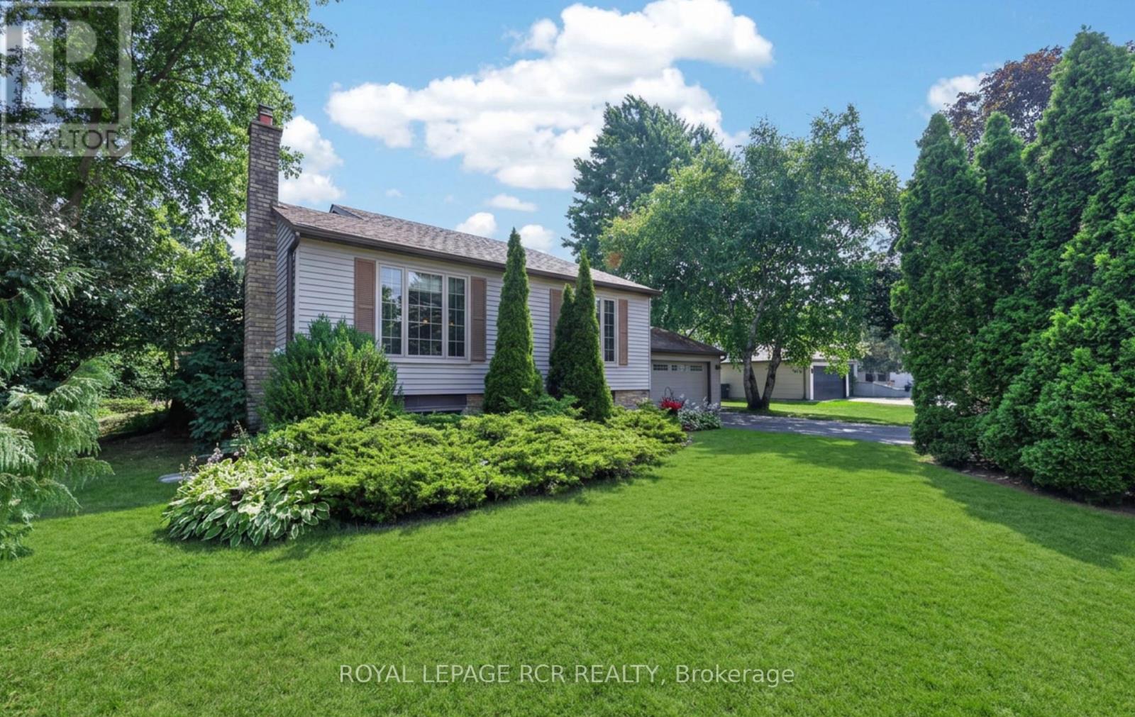 60 Holmes Drive Property Photo 1