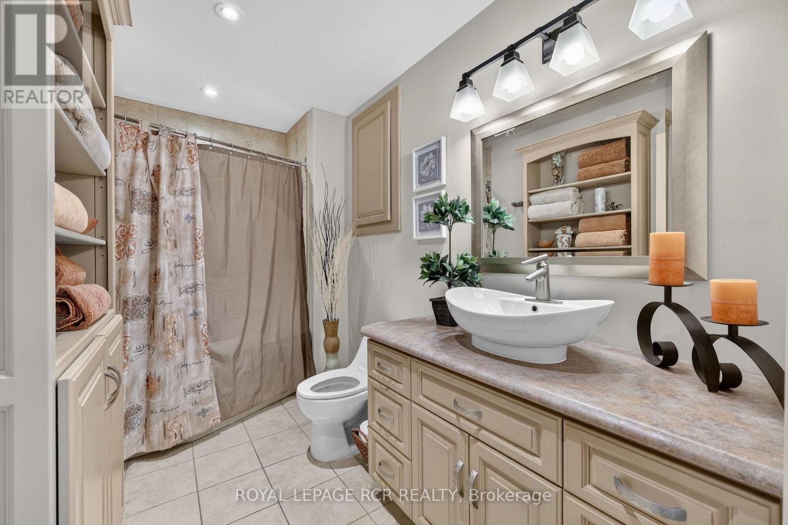 60 Holmes Drive Property Photo 17