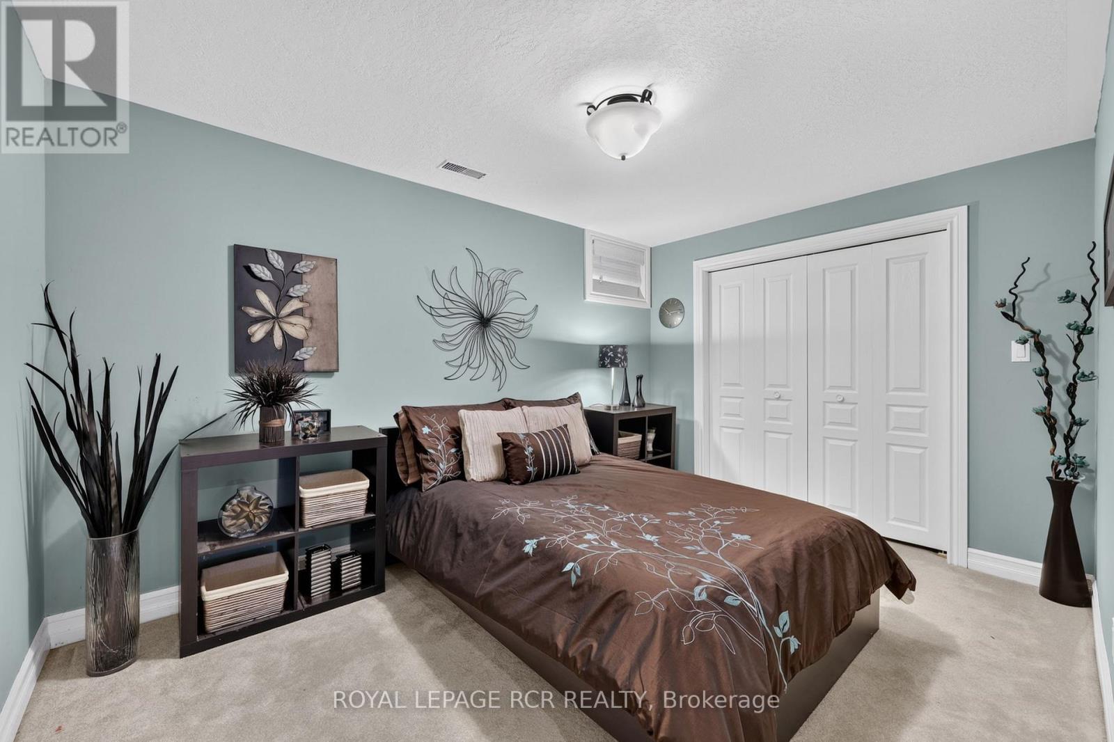 60 Holmes Drive Property Photo 23